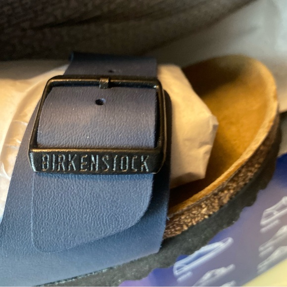 Womens Birkenstock Dark Blue Buckle Sandals NWT NIB SZ 39 8-8.5 - Picture 12 of 12